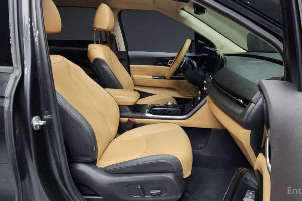 2021 Kia Carnival с пробегом 113 352 км