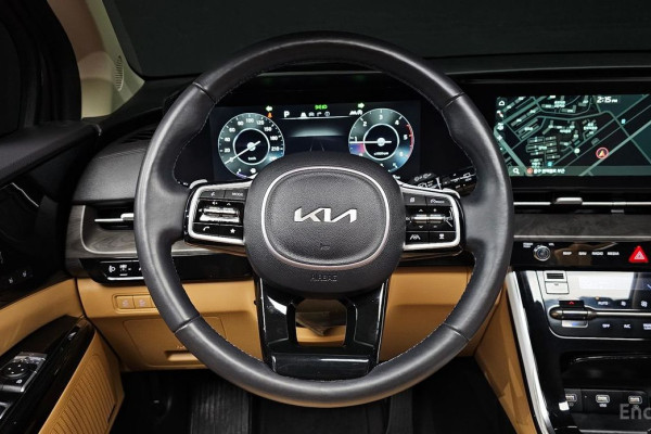 2023 Kia Carnival с пробегом 61 625 км