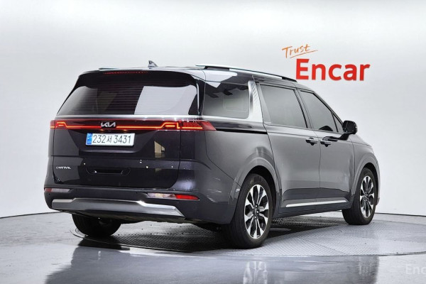 2023 Kia Carnival с пробегом 29 418 км