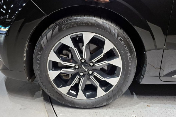 2022 Kia Carnival с пробегом 32 979 км