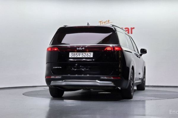 2023 Kia Carnival с пробегом 71 402 км