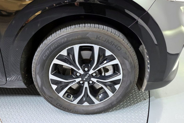 2023 Kia Carnival с пробегом 71 402 км