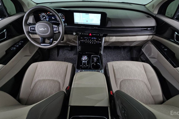 2022 Kia Carnival с пробегом 25 060 км