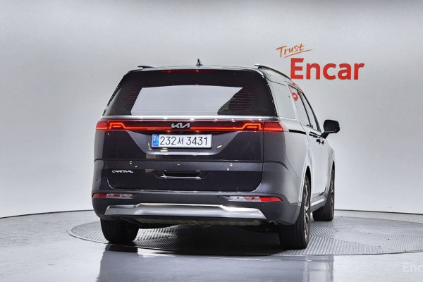 2023 Kia Carnival с пробегом 29 418 км