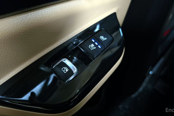 2023 Kia Carnival с пробегом 79 964 км