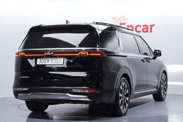 2022 Kia Carnival с пробегом 74 935 км