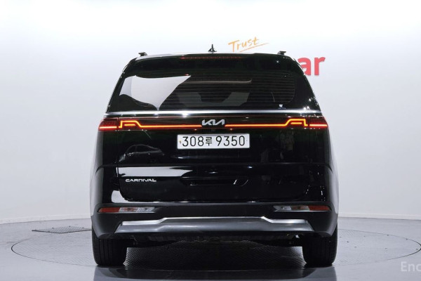 2022 Kia Carnival с пробегом 74 935 км