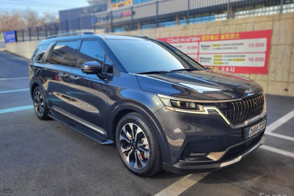 2023 Kia Carnival с пробегом 61 294 км