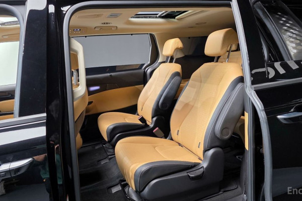 2022 Kia Carnival с пробегом 54 529 км