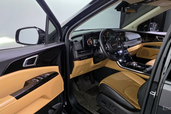 2023 Kia Carnival с пробегом 71 402 км