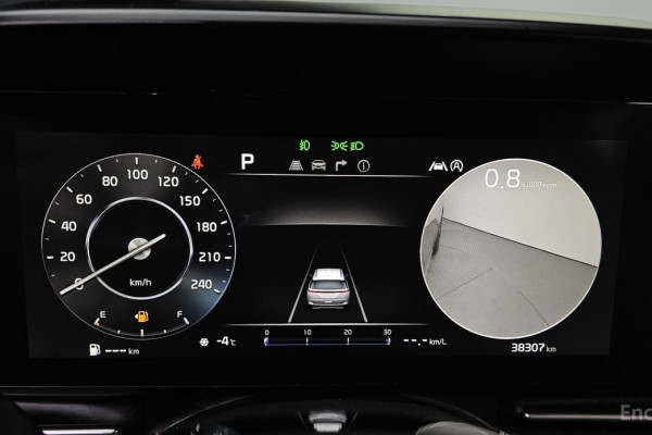 2021 Kia Carnival с пробегом 38 307 км