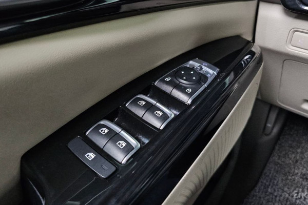 2022 Kia Carnival с пробегом 25 060 км