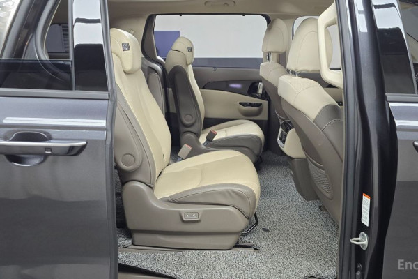 2022 Kia Carnival с пробегом 50 480 км