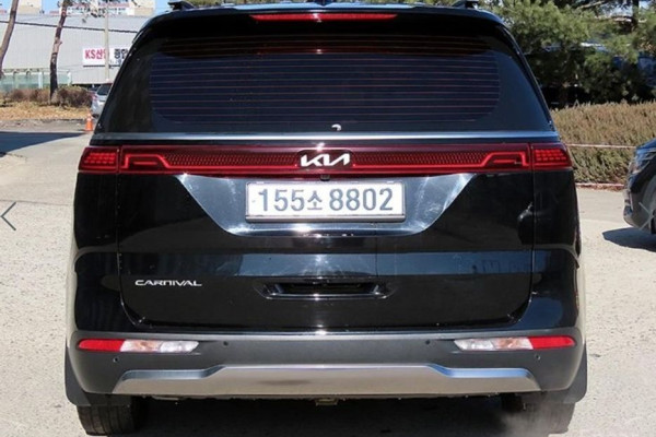 2022 Kia Carnival с пробегом 42 249 км