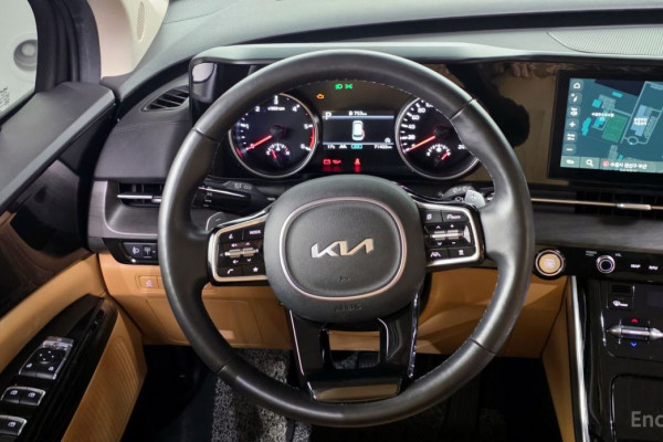 2023 Kia Carnival с пробегом 71 402 км