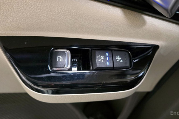 2022 Kia Carnival с пробегом 32 979 км