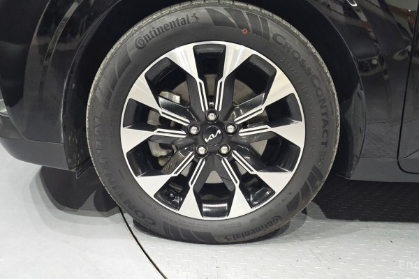 2023 Kia Carnival с пробегом 40 292 км