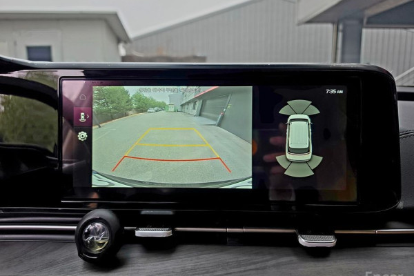 2023 Kia Carnival с пробегом 24 355 км