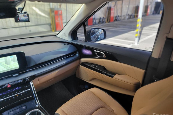 2023 Kia Carnival с пробегом 61 294 км