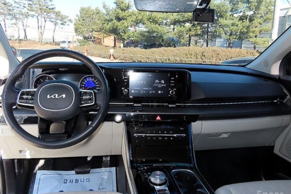 2022 Kia Carnival с пробегом 42 249 км