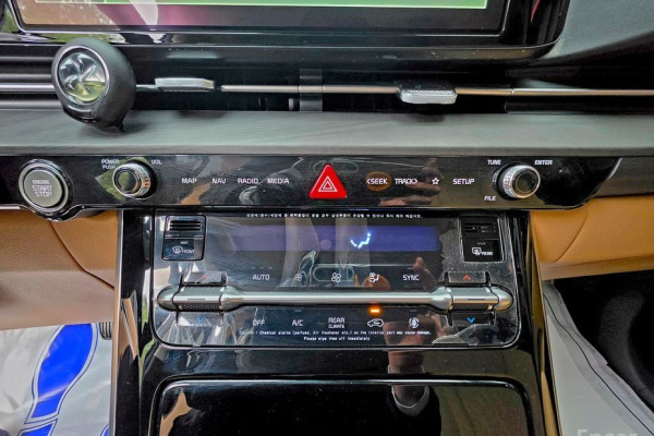 2023 Kia Carnival с пробегом 24 355 км