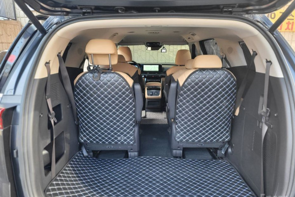 2023 Kia Carnival с пробегом 61 294 км