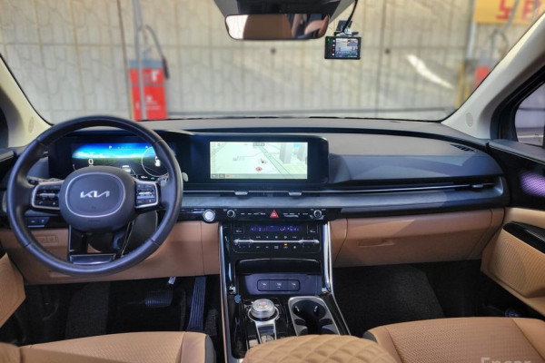 2023 Kia Carnival с пробегом 61 294 км