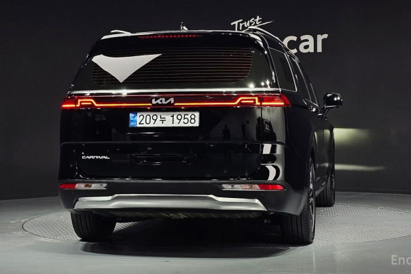 2022 Kia Carnival с пробегом 69 263 км