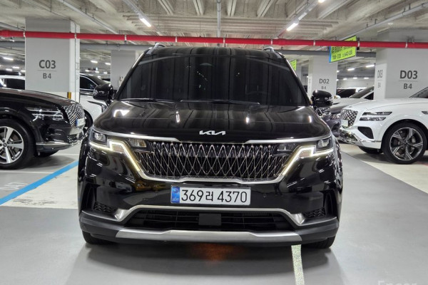 2022 Kia Carnival с пробегом 83 837 км