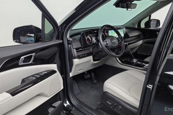 2021 Kia Carnival с пробегом 28 040 км