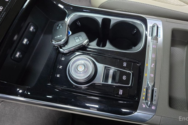 2022 Kia Carnival с пробегом 79 680 км