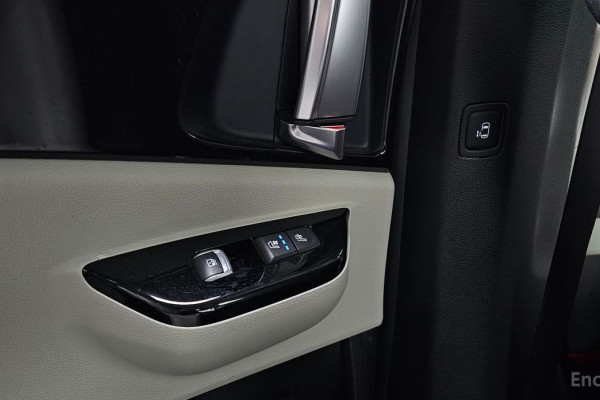 2021 Kia Carnival с пробегом 38 307 км