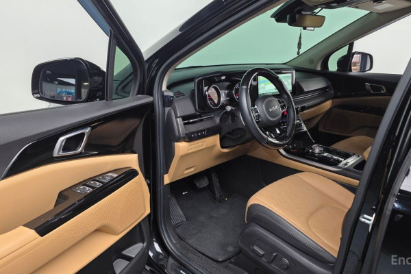 2023 Kia Carnival с пробегом 38 438 км