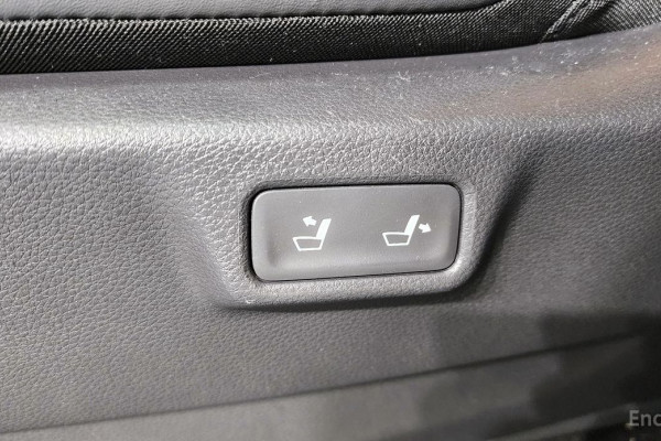 2023 Kia Carnival с пробегом 29 418 км