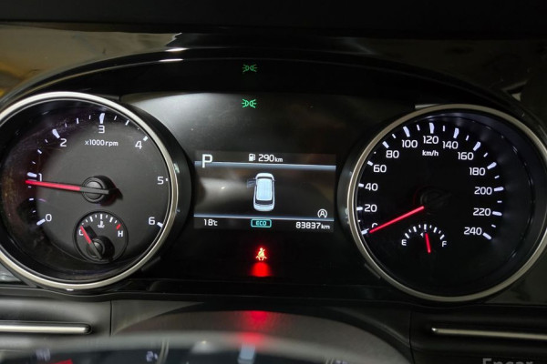 2022 Kia Carnival с пробегом 83 837 км