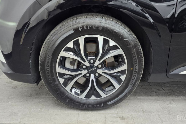 2023 Kia Carnival с пробегом 69 558 км