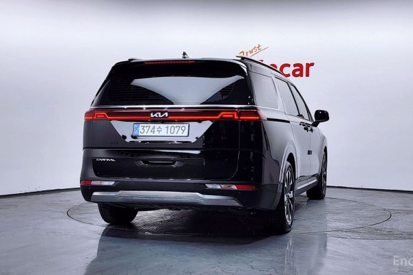 2023 Kia Carnival с пробегом 73 792 км
