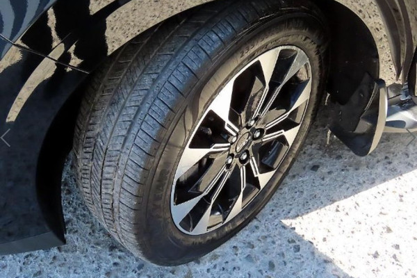 2022 Kia Carnival с пробегом 42 249 км