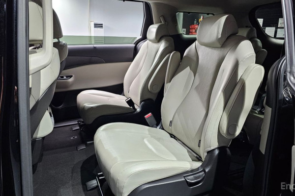 2022 Kia Carnival с пробегом 69 263 км