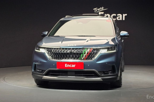 2022 Kia Carnival с пробегом 38 209 км