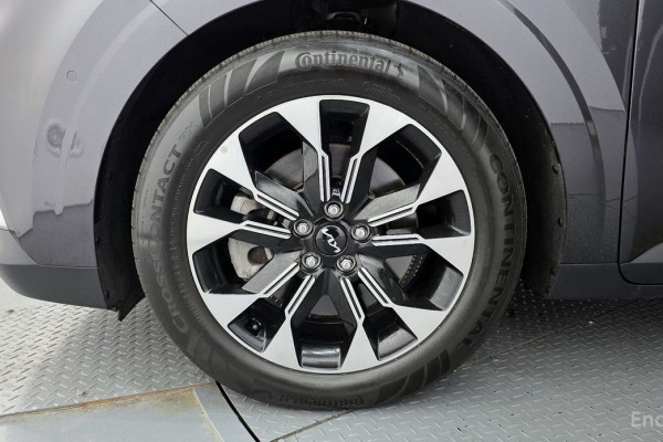 2023 Kia Carnival с пробегом 20 567 км