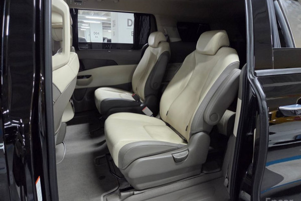 2022 Kia Carnival с пробегом 83 837 км