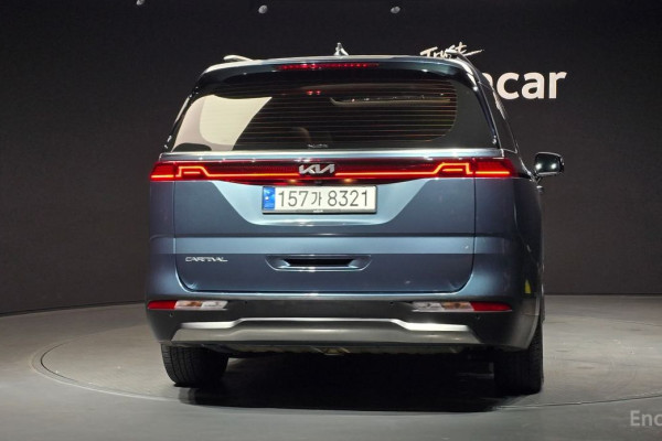 2022 Kia Carnival с пробегом 38 209 км