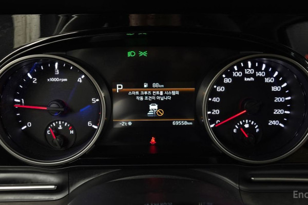 2023 Kia Carnival с пробегом 69 558 км