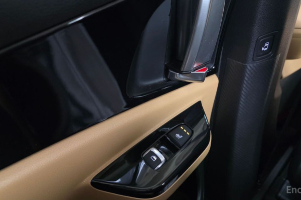 2023 Kia Carnival с пробегом 38 438 км