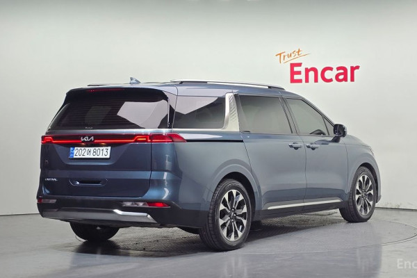 2023 Kia Carnival с пробегом 120 535 км