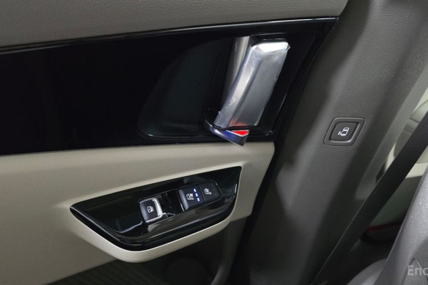 2022 Kia Carnival с пробегом 79 680 км