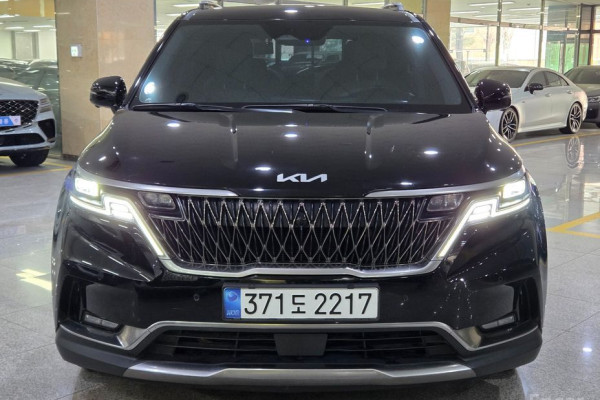 2023 Kia Carnival с пробегом 84 120 км