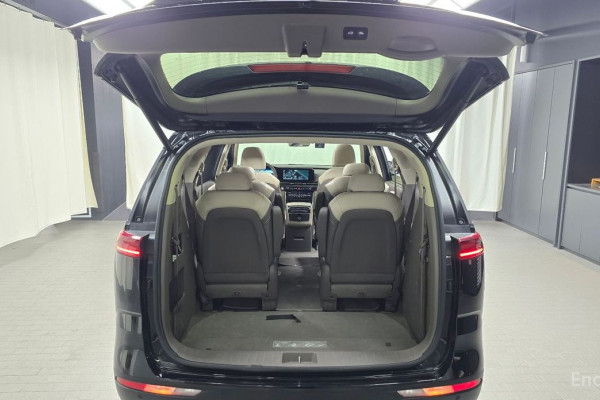 2022 Kia Carnival с пробегом 79 680 км