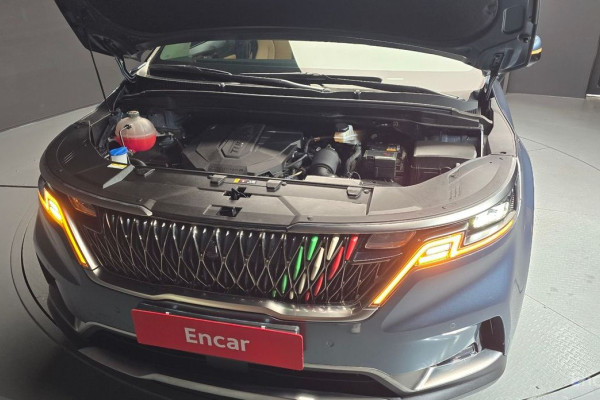 2022 Kia Carnival с пробегом 38 209 км